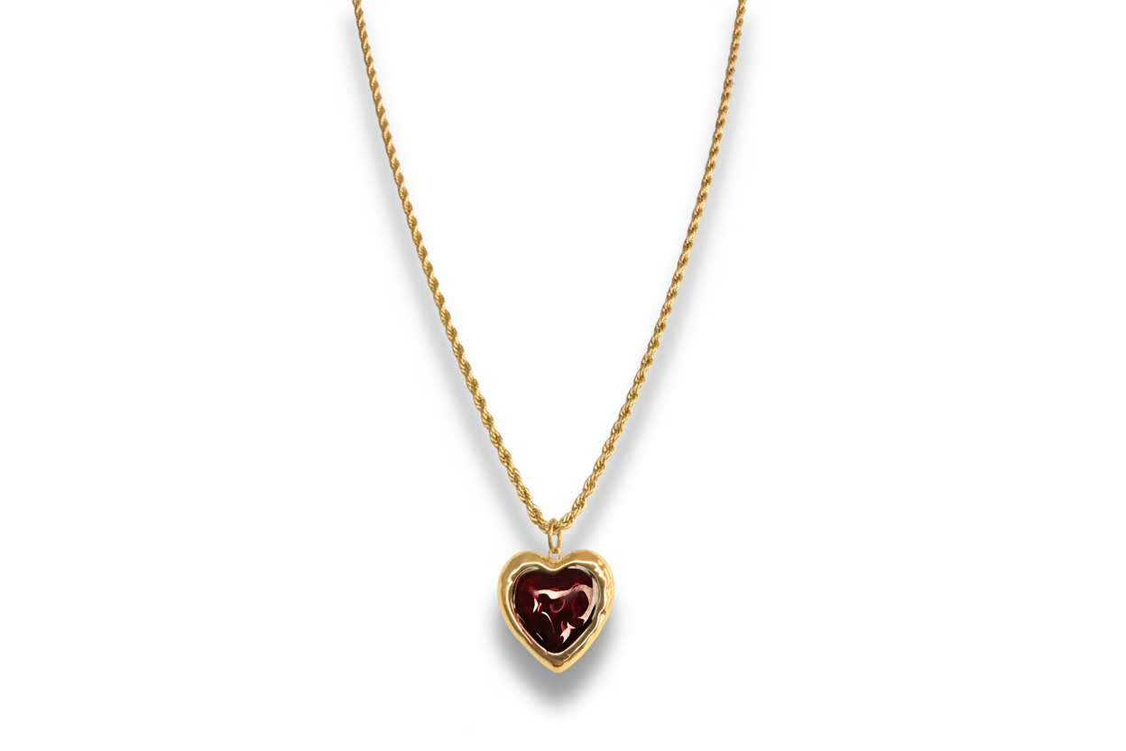 Amora Necklace