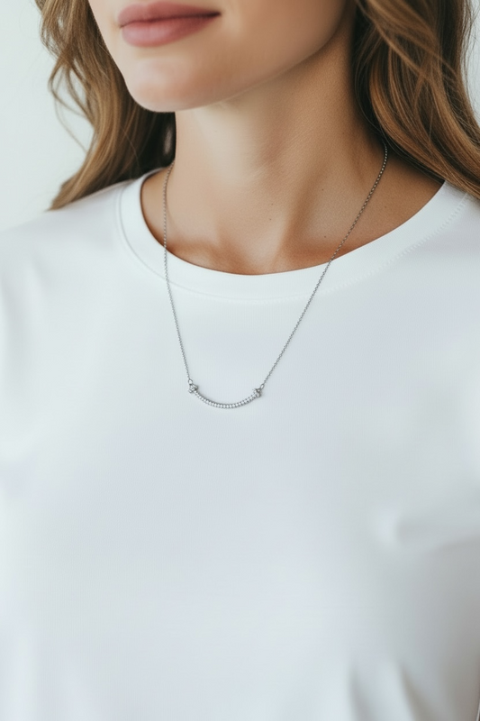 Gleam Necklace